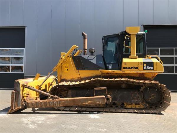 Komatsu D65 PX-15 EO